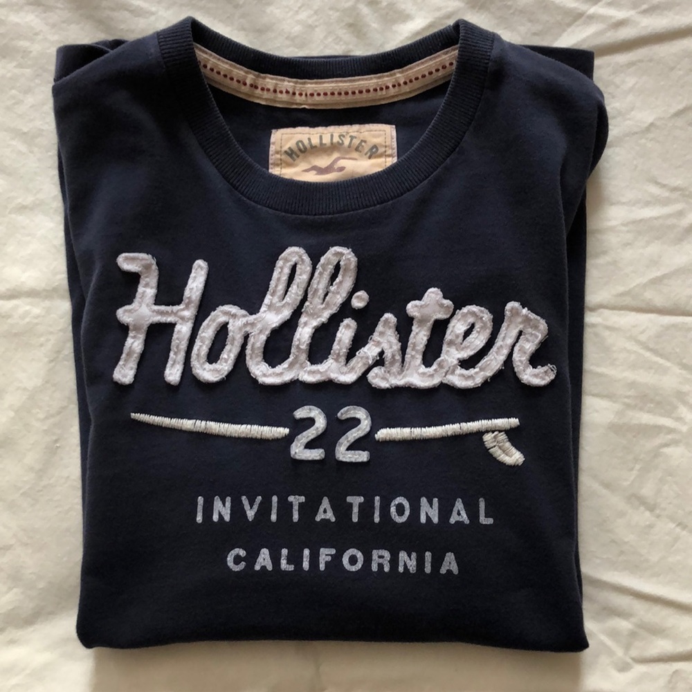 Men’s Hollister navy M short sleeve